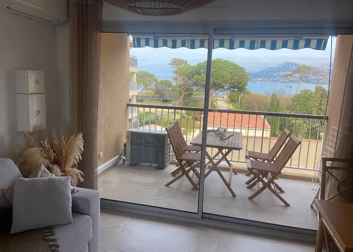 T2 Calvi Vue Appartement *